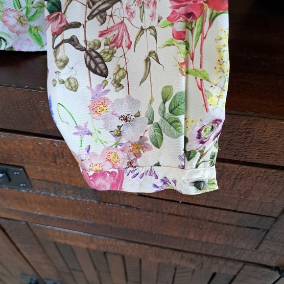 Zara Floral Blouse Women's Size Large Lightweight Top Colourful Long Sleeved - Picture 7 of 12